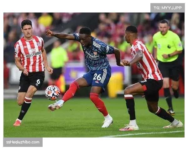 阿森纳场均仅让对手射正2.18次 拉亚成英超最清闲门将